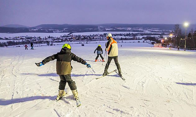 Specialitou sjezdovky Severka je noční lyžování, stará se o ni pět rodin