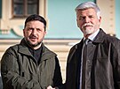 �eský prezident Petr Pavel a jeho ukrajinský prot�j�ek Volodymyr Zelenskyj na...