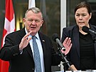 Dánský ministr zahrani�í Lars Lökke Rasmussen a jeho grónská kolegyn� Vivian...