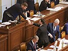Sch�ze Poslanecké sn�movny. Na snímku Tomio Okamura (SPD) a Petr Macinka...