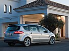 2007: FORD S-MAX zvít�zil jako první MPV, které se nebálo sportovního...