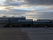 Mezinárodní leti�t� M. R. �tefánika Bratislava (zá�í 2022)