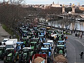 Zem�d�lci v protestují proti obchodní dohod� Mercosur EU s Ji�ní Amerikou,...