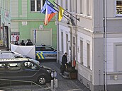 Pohled na radnici v Ch�ibské na D��ínsku, kde do�lo ke st�elb�. (19. ledna 2026)