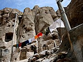 Íránská vesnice Kandovan je p�íkladem um�lých skalních obydlí, která jsou...