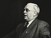 Východon�mecký prezident Wilhelm Pieck, první a zárove� poslední prezident...