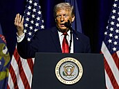 Americký prezident Donald Trump hovo�í v Detroit Economic Clubu v Michiganu....