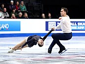 Anna Valesiová a Martin Bida� b�hem krátkého programu na ME v Sheffieldu.