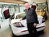 Zlínský podnikatel a sb�ratel historických voz� Ladislav Samohýl. (29. �íjna...