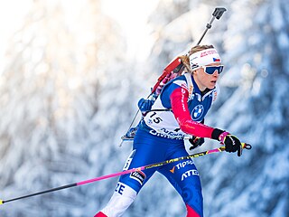 Markéta Davidová na trati stíhacího závodu v Oberhofu