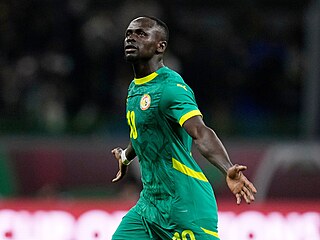 Senegalský fotbalista Sadio Mané slaví gól.