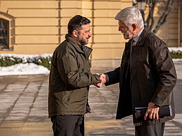 Ukrajinský prezident Volodymyr Zelenskyj p�ijal v Kyjev� �eského prezidenta...
