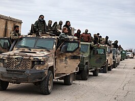 Syrské vládní síly vstupují do m�sta Dajr Háfir po sta�ení Syrských...