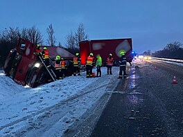 Po�así zna�n� komplikuje dopravu v Ústeckém kraji. (13. ledna 2026)