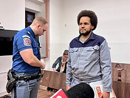 Dominik Feri v jednací síni Okresního soudu v Teplicích (15. ledna 2026)