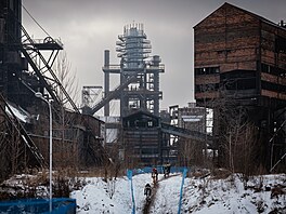 Cyklokrosové mistrovství republiky se konalo v industriálním komplexu Dolních...