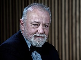 Hostem po�adu Rozst�el je Hynek Kmoní�ek, poradce premiéra pro národní...