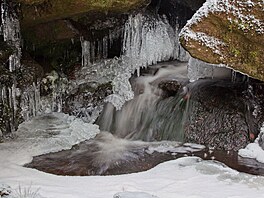 Podle meteorolog� mají sice mrazy v p�í�tích dnech polevit, ve vy��ích polohách...