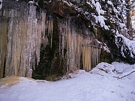 Zima kouzlí i na D��ínsku. Mrazivé teploty pomohly vytvo�it uprost�ed...