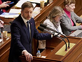 P�edseda STAN Vít Raku�an p�ed hlasováním o d�v��e vlád� Andreje Babi�e (14....