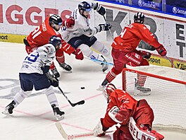Momentka ze zápasu mezi Plzní a Olomoucí.