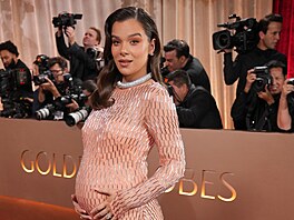 Hailee Steinfeldová v Los Angeles na Zlatých glóbech (11. ledna 2026)