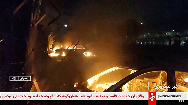 Protivl�dn� protesty v t�et�m nejv�t��m m�st� �r�nu Isfah�nu v centr�ln� oblasti zem�. (14. ledna 2026)