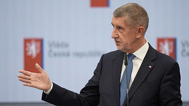 Tiskov� konference po jedn�n� vl�dy. Na sn�mku premi�r Andrej Babi�. (19. ledna 2026)