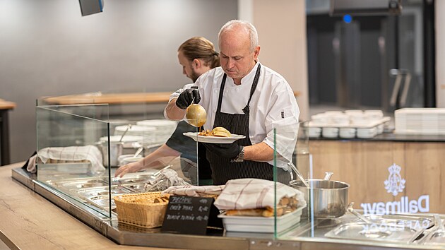 Jídelna U Rozva�il�