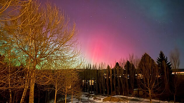 Nad �eskem se objevila pol�rn� z��e, vid�t je nap��klad v Liberci. (19. ledna 2026)