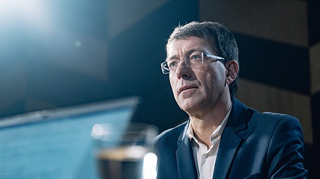 Hostem po�adu Rozst�el je Ji�� Hynek, report�r serveru Odkryto.cz.