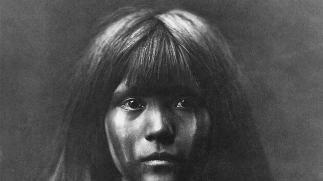 Portr�t indi�nsk� d�vka z kmene Mohavov� p�esv�d�il bank��e J. P. Morgana, aby...