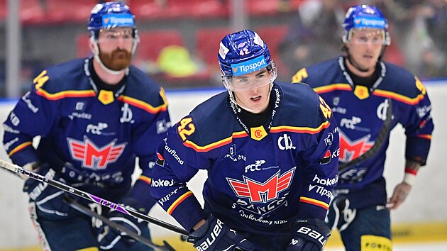 Gümüş genç Hoch, hokeyin erkekler arasında daha güçlü olduğunu söylüyor