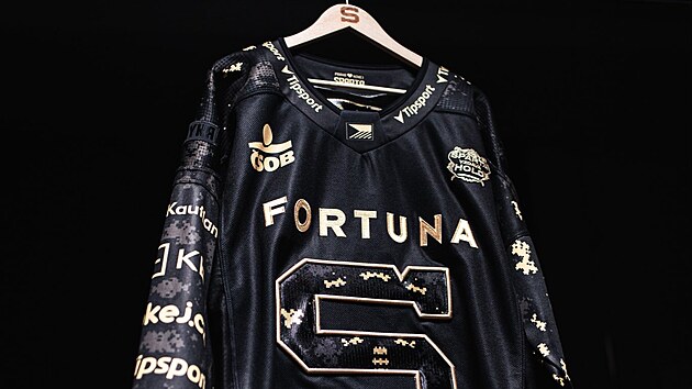 Speci�ln� dresy Sparty k 17. ro�n�ku projektu Sparta vzd�v� hold.