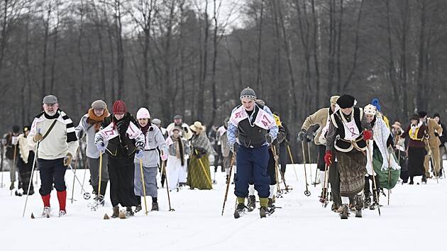 Mezi z��astn�n�mi p�eva�uj� m�stn�, nechyb� ale ani lid� z Pardubic, �acl��e a dal��ch m�st po cel� republice.