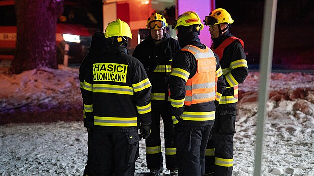 V jeskynn�m syst�mu v obci Rudice v Jihomoravsk�m kraji zachra�uj� hasi�i zran�n�ho mu�e z jeskyn�. (10. ledna 2026)