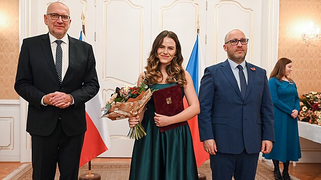 V listopadu lo�sk�ho roku obdr�ela Jana Krejzov� Cenu ministra �kolstv�, ml�de�e a t�lov�chovy pro vynikaj�c� studenty a absolventy studia ve studijn�m programu a za mimo��dn� �iny student�. �Jana Krejzov� inovativn�m zp�sobem popularizuje du�evn� zdrav� a studium psychologie prost�ednictv�m soci�ln�ch m�di�, odborn�ch workshop� �i ve�ejn�ch vystoupen�,� zazn�lo tehdy. (5. listopadu 2025)