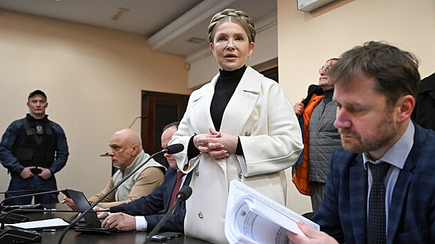 Soud s b�valou ukrajinskou premi�rkou Juliji Tymo�enkovou, kter� je obvin�n� z podpl�cen� poslanc�. (16. ledna 2026)
