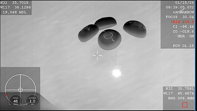 Lo� CrewDragon s pos�dkou mise Crew-11 p�i p�ist�n�