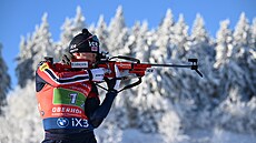 Na st�elbu se soust�edí Johannes Dale-Skjevdal z Norska.