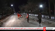 Úklid po protivládních protestech v t�etím nejv�t�ím m�st� Íránu Isfahánu v...