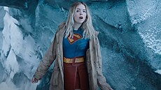 Postavu Super girl ztvárnila here�ka Milly Alcocková.
