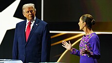 Americký prezident Donald Trump a mexická prezidentka Claudia Sheinbaumová se...