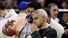 Londýnský starosta Sadiq Khan p�ed zápasem NBA v Londýn�.