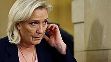 Francouzská krajn� pravicová politi�ka Marine Le Penová odchází ze soudní...