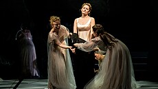 Markéta Cukrová (Dido) v ope�e Dido a Aeneas v pra�ském Stavovském divadle