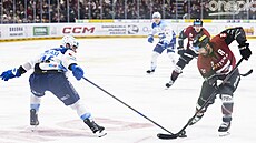 Spar�anský �epík se sna�í projít p�es Gula�iho z Brna.