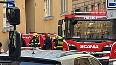 Zásah v�ech jednotek IZS u po�áru bytového domu na pra�ském �i�kov�. (19. ledna...