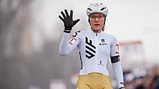 Kristýna Zemanová vít�zí na cyklokrosovém mistrovství republiky v Ostrav�.