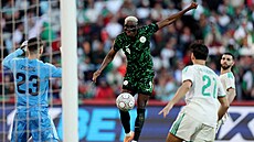 Nigerijský úto�ník Victor Osimhen skóruje ve �tvrtfinále afrického �ampionátu...
